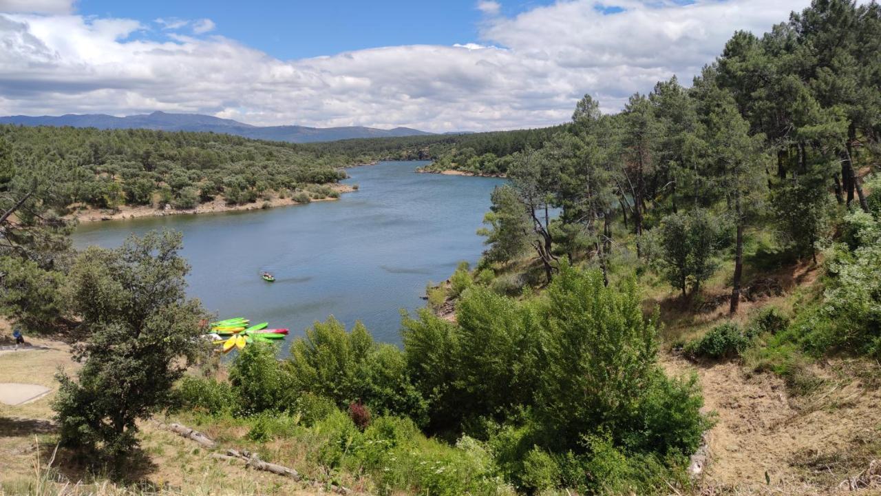 Puente Viejo De Buitrago Casa Enebro Leilighet Buitrago del Lozoya Eksteriør bilde