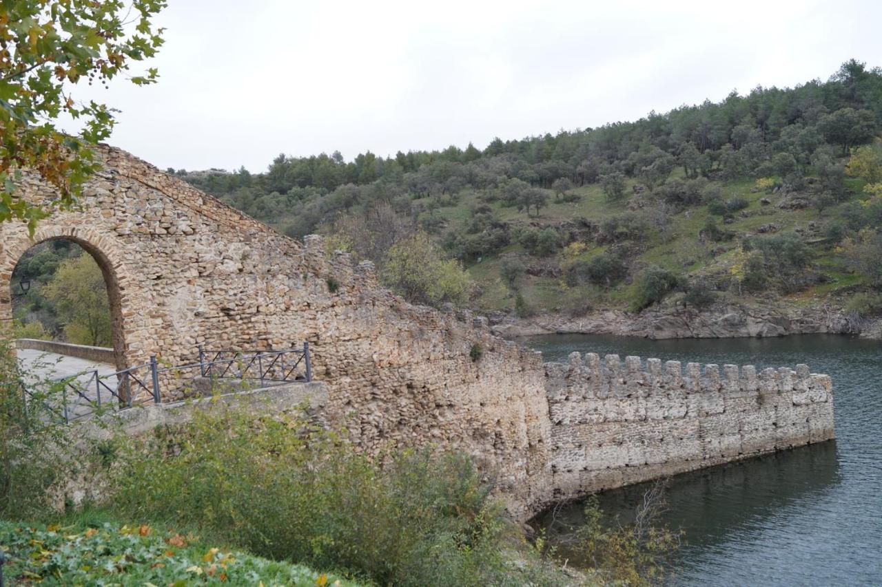 Puente Viejo De Buitrago Casa Enebro Leilighet Buitrago del Lozoya Eksteriør bilde
